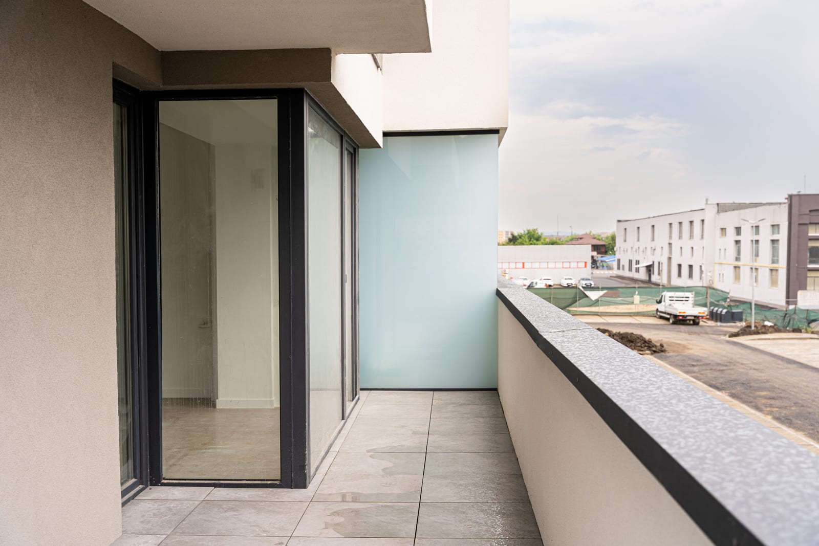 Alpha Distrikt — Alphaville & Vibe Properties